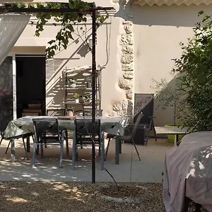  Hébergement de vacances Lou Mas D'aimé