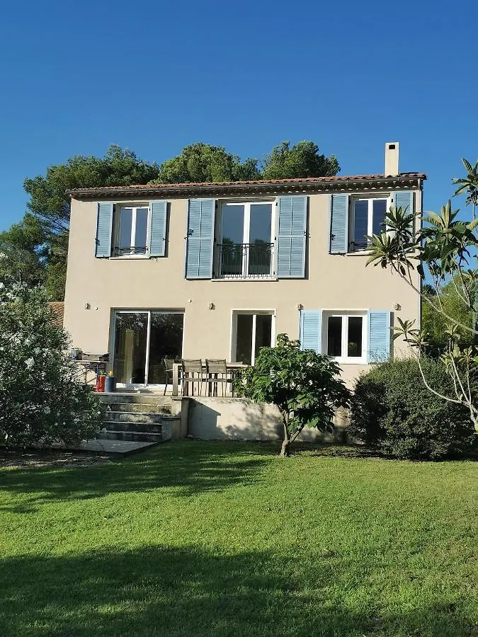 La Maison Dans La Colline Velleron Holiday home