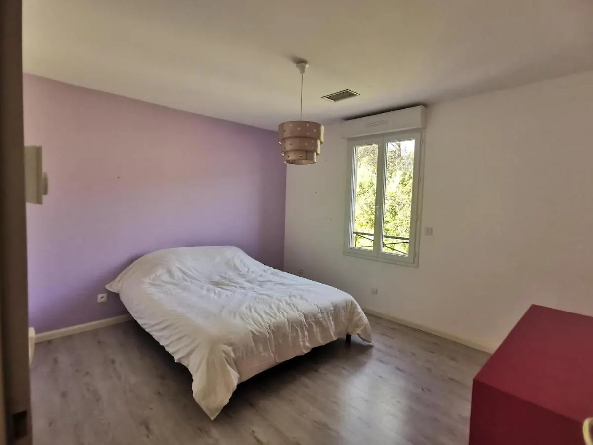 Holiday home La Maison Dans La Colline Velleron